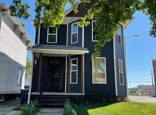 612 N 5th St #1, Springfield, IL 62702