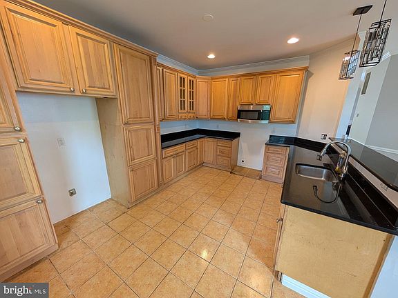 2nd image of 4908 Quarles St NE