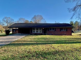 55 Crestview Cir, Carrollton, GA 30117