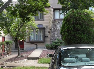 2141 Bromley Cmn, Holland, PA 18966