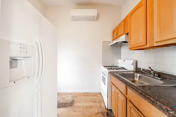 Rented by ATM Realty Service Inc | media 6