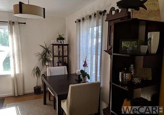 2nd image of 633 Blaine Ave