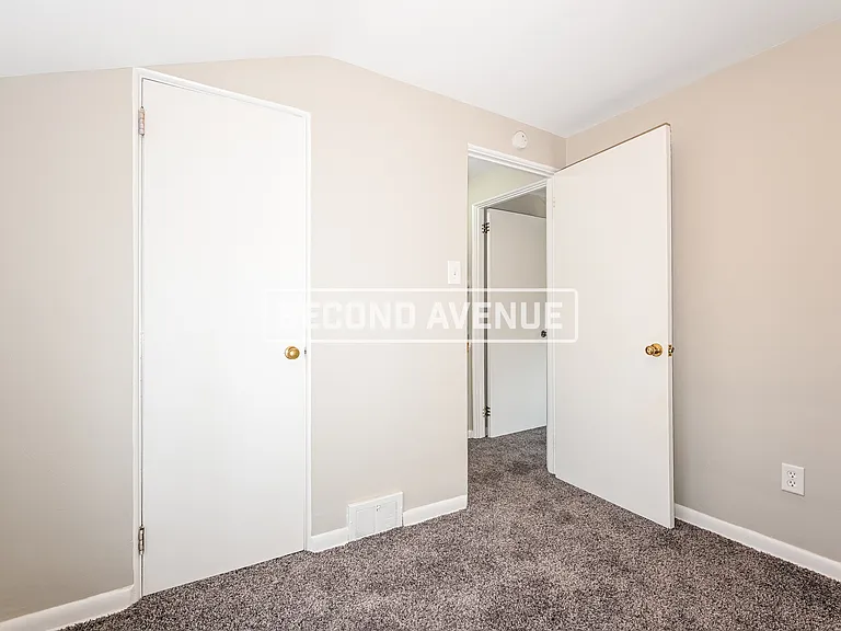 327 Elias Dr — Photo 12