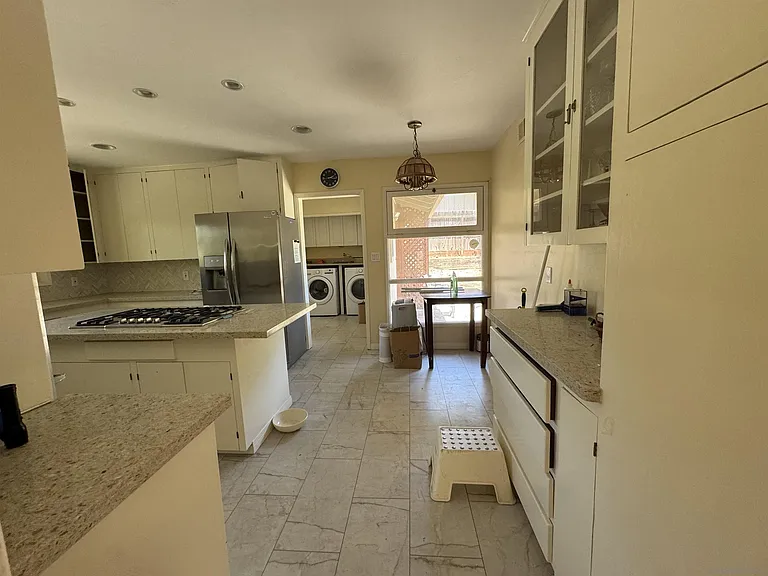 3722 Del Mar Ave — Photo 4