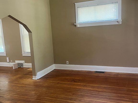 2nd image of 1116 N 35th St