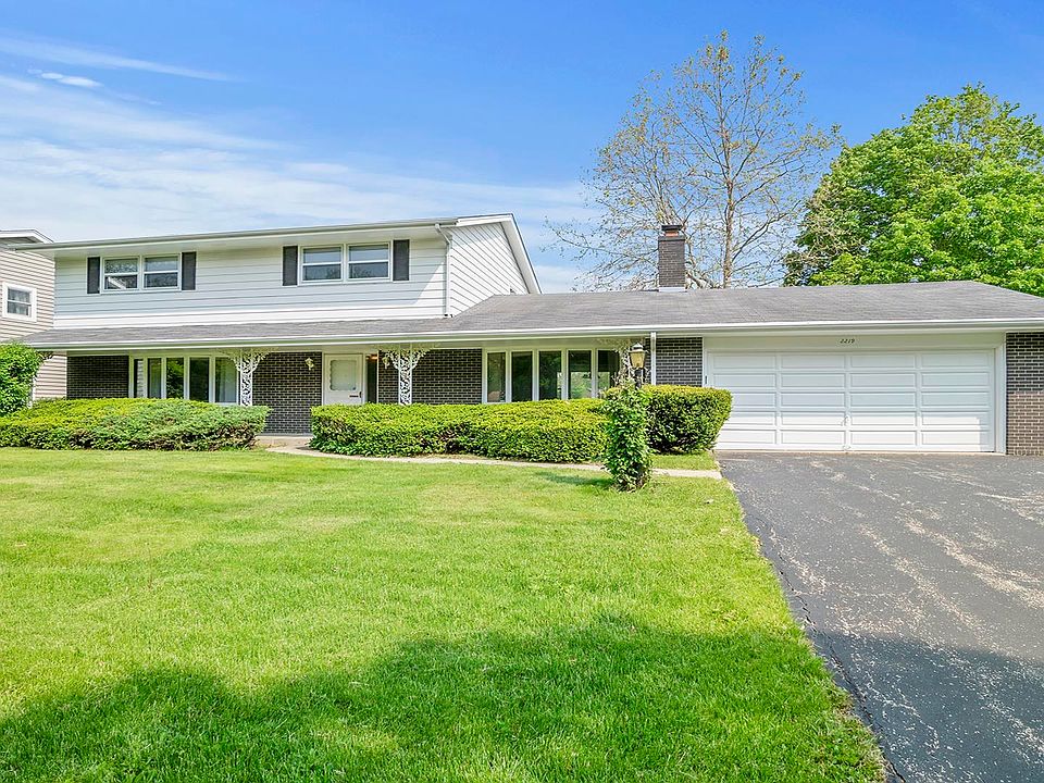 1st image of 2219 Silverthorn Dr