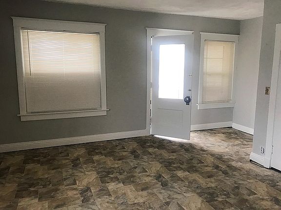 2nd image of 3211 Independence Ave