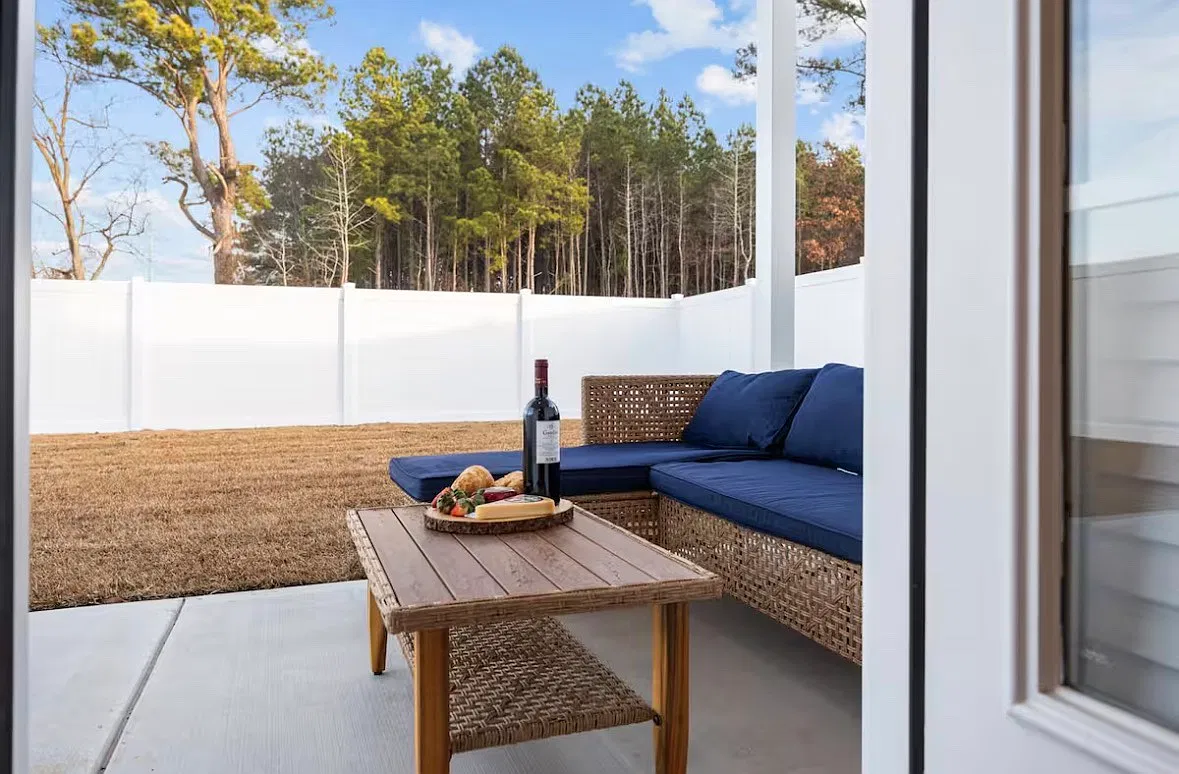 3 bed, 2.5 bath, $1,800 — Photo 4
