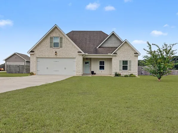 1085 S County Road 9, Slocomb, AL 36375
