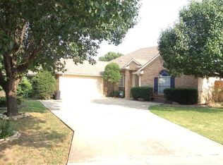 2 Brook Creek Ct, Trophy Club, TX 76262