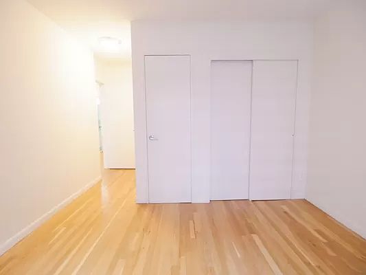 4th image of 225 E 85th St APT 605