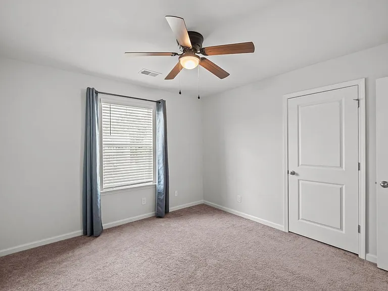 72 Knotty Ct — Photo 35