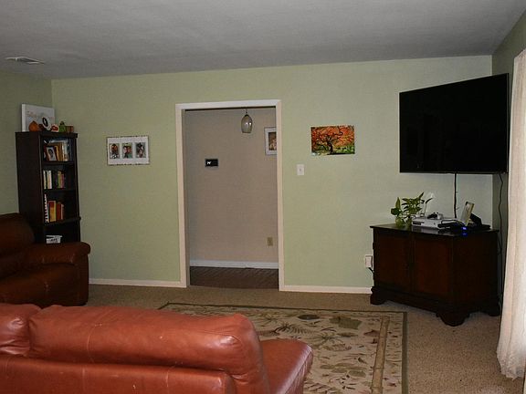 2nd image of 2629 Danbury Dr