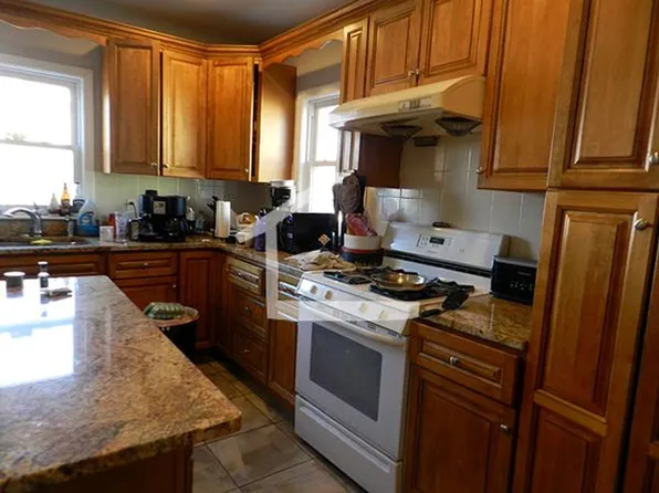 32 Long Ave, Allston, MA