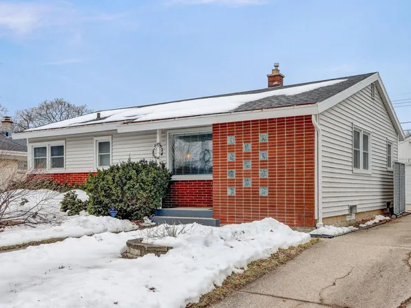 8826 West Arden PLACE, Milwaukee, WI 53225