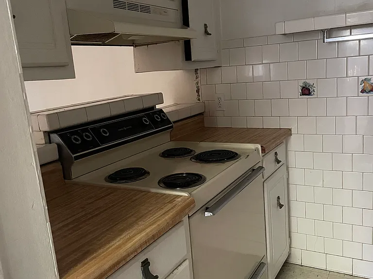 800 Fox Run Ave #4 — Photo 8