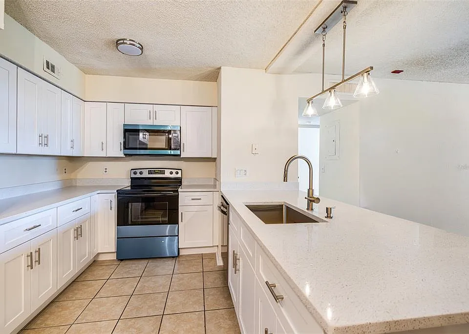 13545 Eagle Ridge Dr #814
