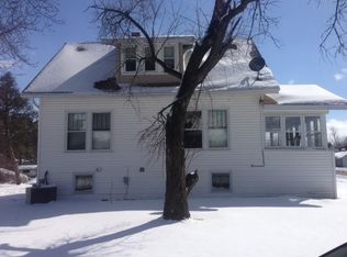 302 Port Crescent St, Bad Axe, MI 48413