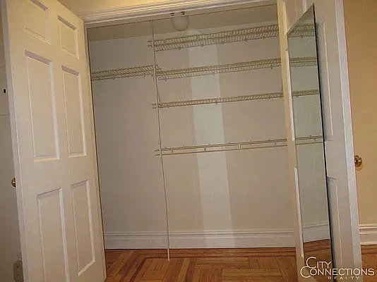 Rented by City Connections Realty | media 9