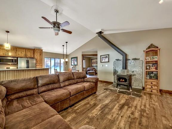 2nd image of 10532 Ponderosa Dr