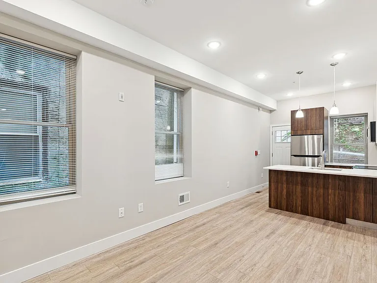 1333 E Snyder Ave #1 — Photo 3