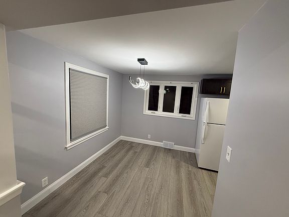 3rd image of 1257 Brighton Rd