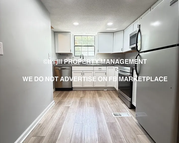1933 Lawrence Ct — Photo 4