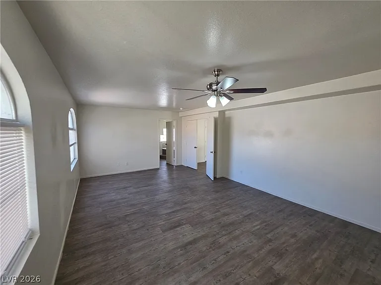 8829 Cornwall Glen Ave — Photo 24