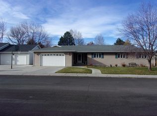 650 Grand St, Powell, WY 82435