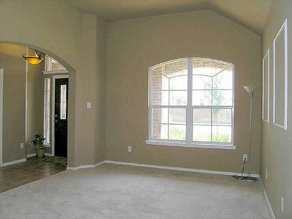 3rd image of 4107 Lakeshore Dr