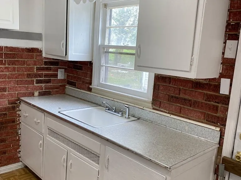 Alcott Dr — Photo 12