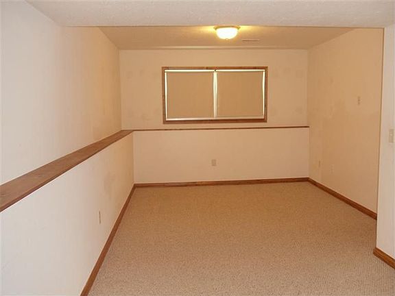 5th image of 739 Ackerly Dr