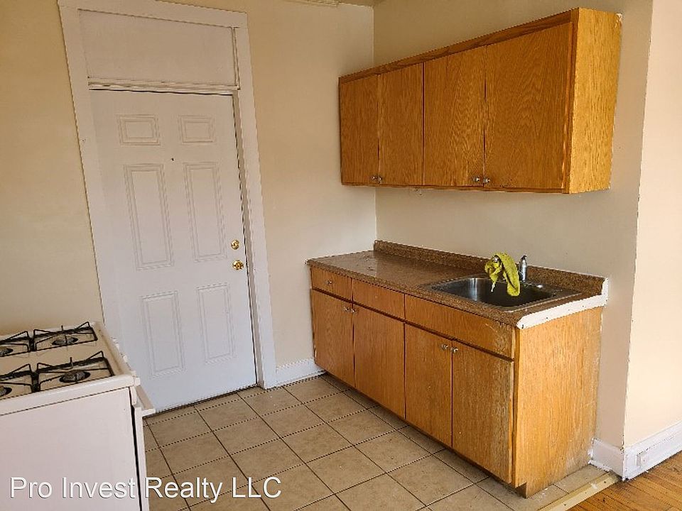 2nd image of 447-457 E 80th St #80