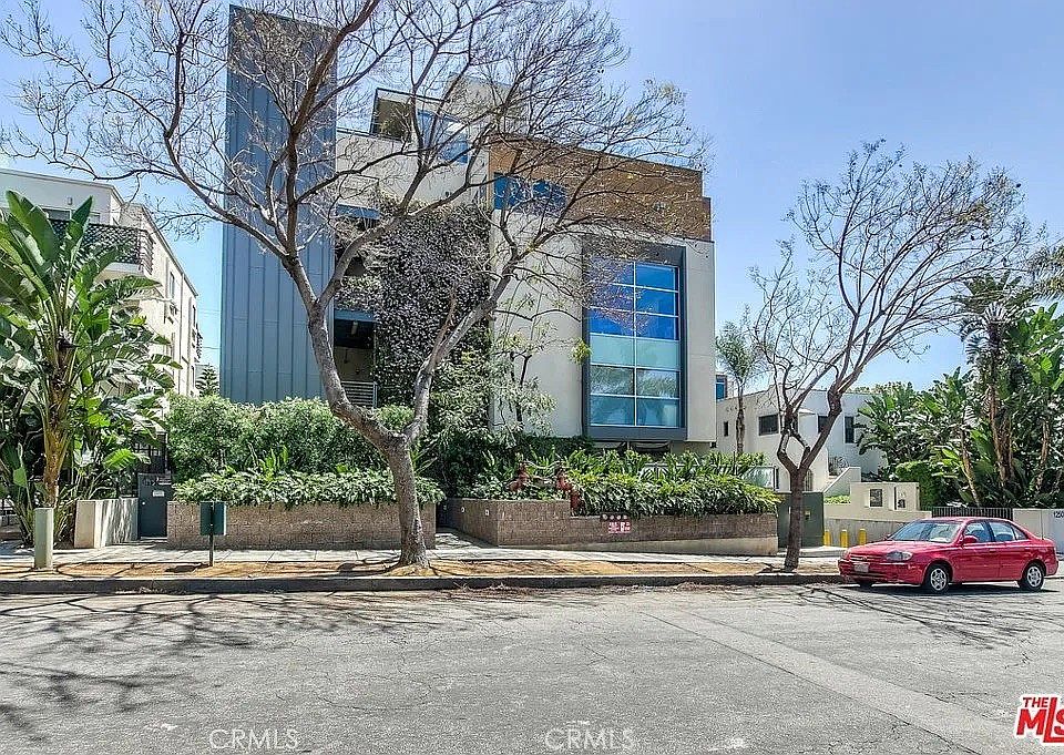 1st image of 1250 N Harper Ave Unit 306