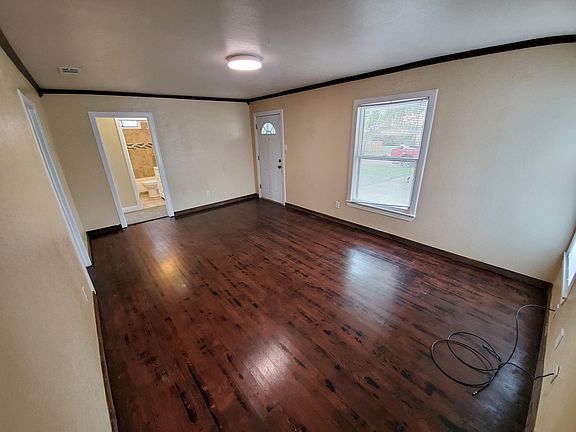 2nd image of 3516 Live Oak Ave