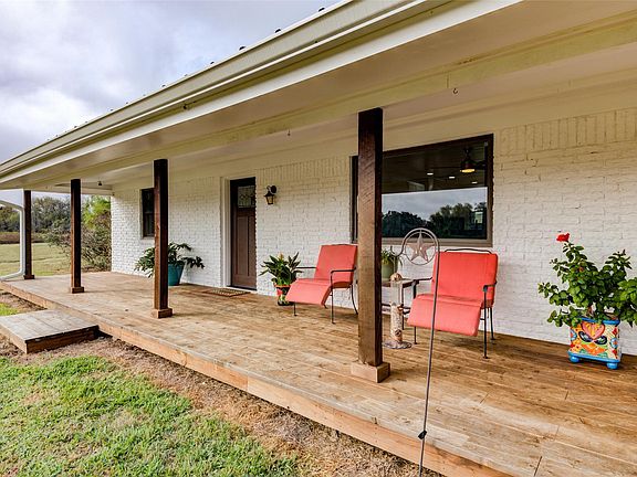 5th image of 1192 Sand Hill Rd