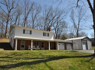 1710 W Sugar Ln, High Ridge, MO 63049