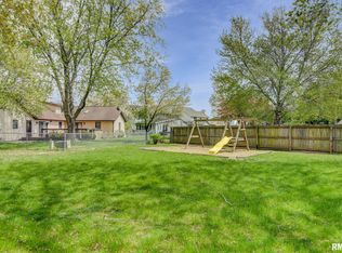 Landsdowne Dr, Sherman, IL 62684