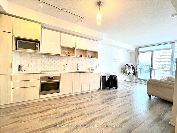 3rd image of 52 Forest Manor Rd #904