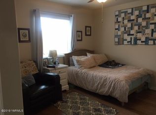 4911 Hillcrest Dr, Yakima, WA 98901