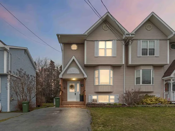 26 Sprucevale Dr, Halifax, NS B3T 1J8