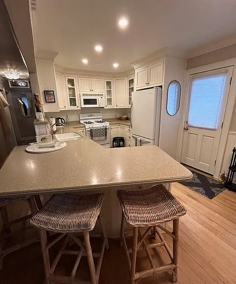 231 Castaic Ave — Photo 10
