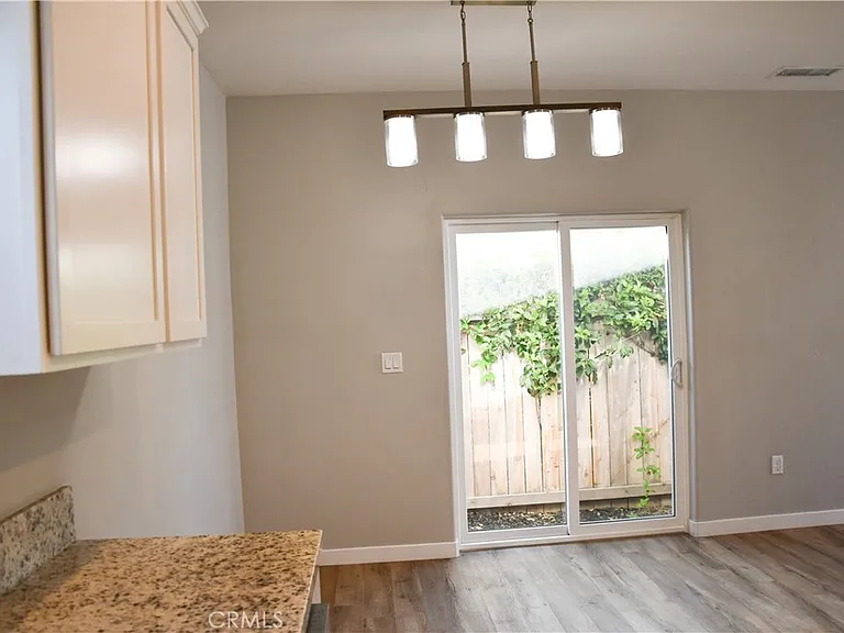 132 S Lime St — Photo 11