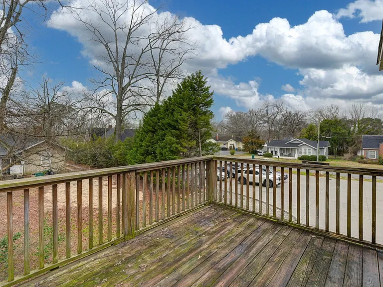 122 Hazelwood Ct — Photo 25