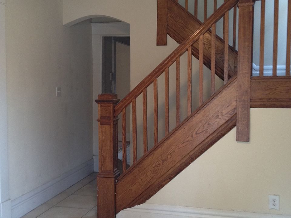 2nd image of 837 S 22nd St