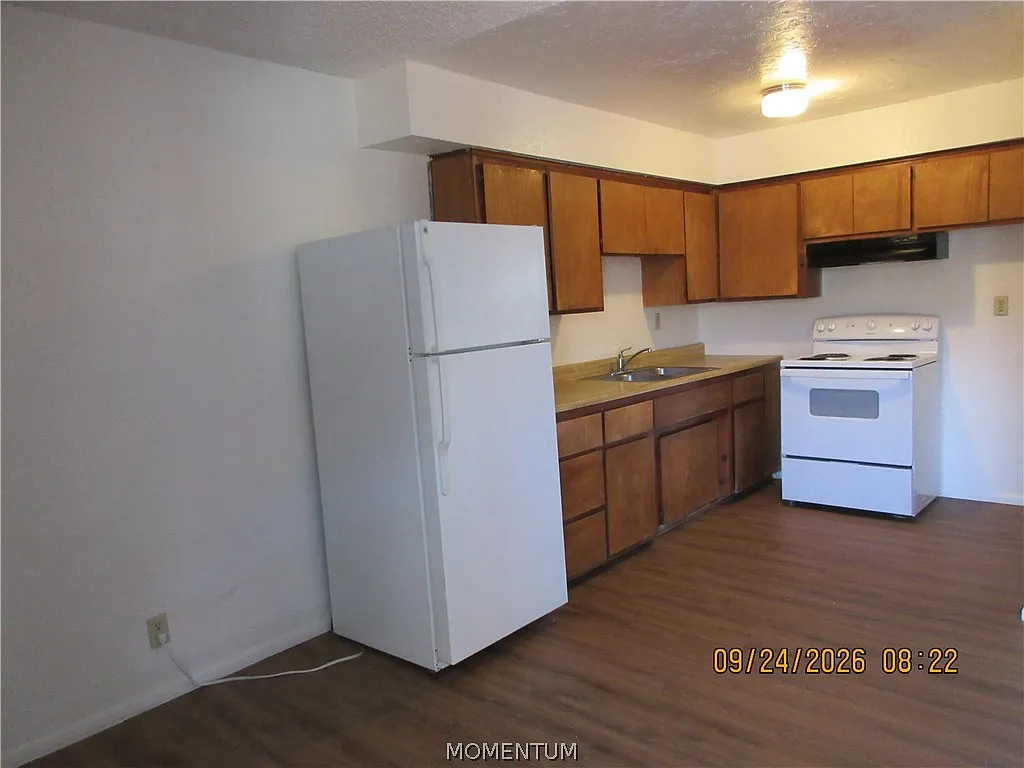 1 bed, 1.0 bath, 655 sqft, $695 — Photo 3