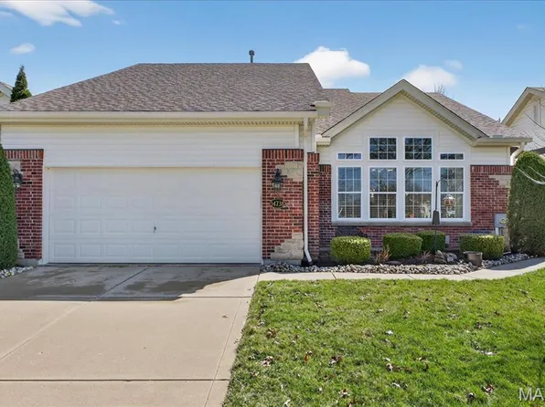 14738 Thornbird Manor Pkwy, Chesterfield, MO 63017