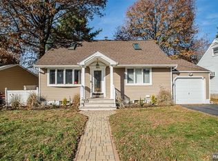 38-53 Vanore Dr #1X, Fair Lawn, NJ 07410