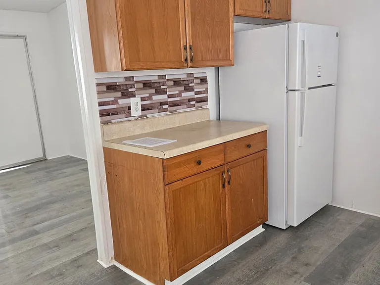 1006 W Maxanna Blvd — Photo 10