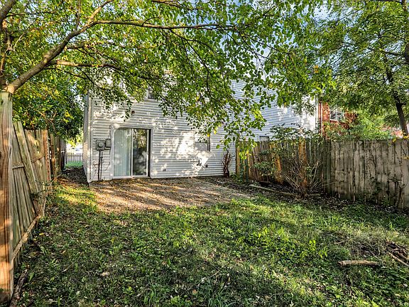 4th image of 8448 Meadowlark Dr